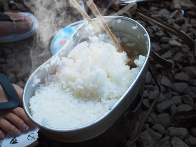 米半分炊き方半分 キャンプ用鍋での上手なお米の炊き方 Asoblog アソブログ